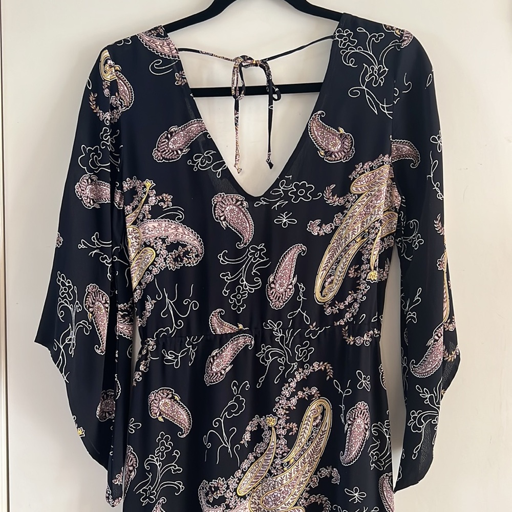 Maxi Paisley V-Neck Long Sleeve Dress - Black/Pink - Picture 10 of 11